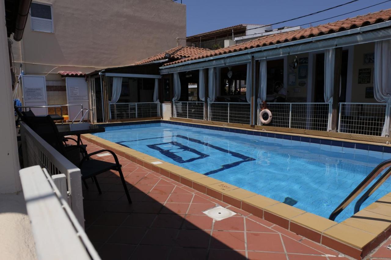 Taxiarchis Apartments Skiathos Town Exterior photo