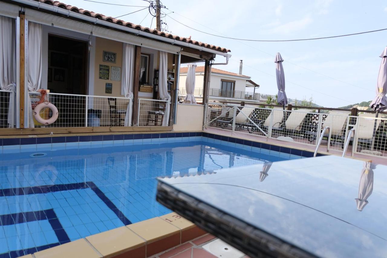Taxiarchis Apartments Skiathos Town Exterior photo