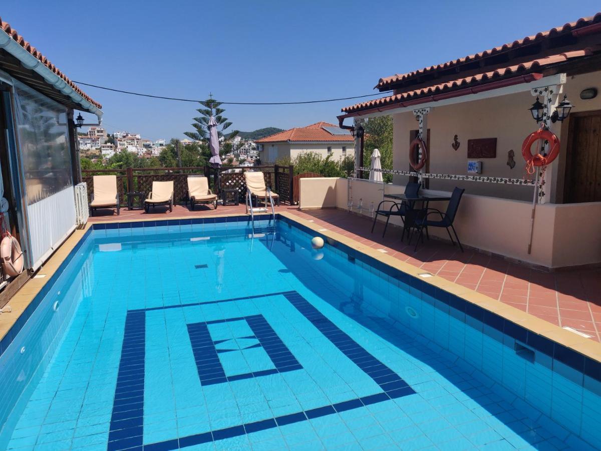 Taxiarchis Apartments Skiathos Town Exterior photo
