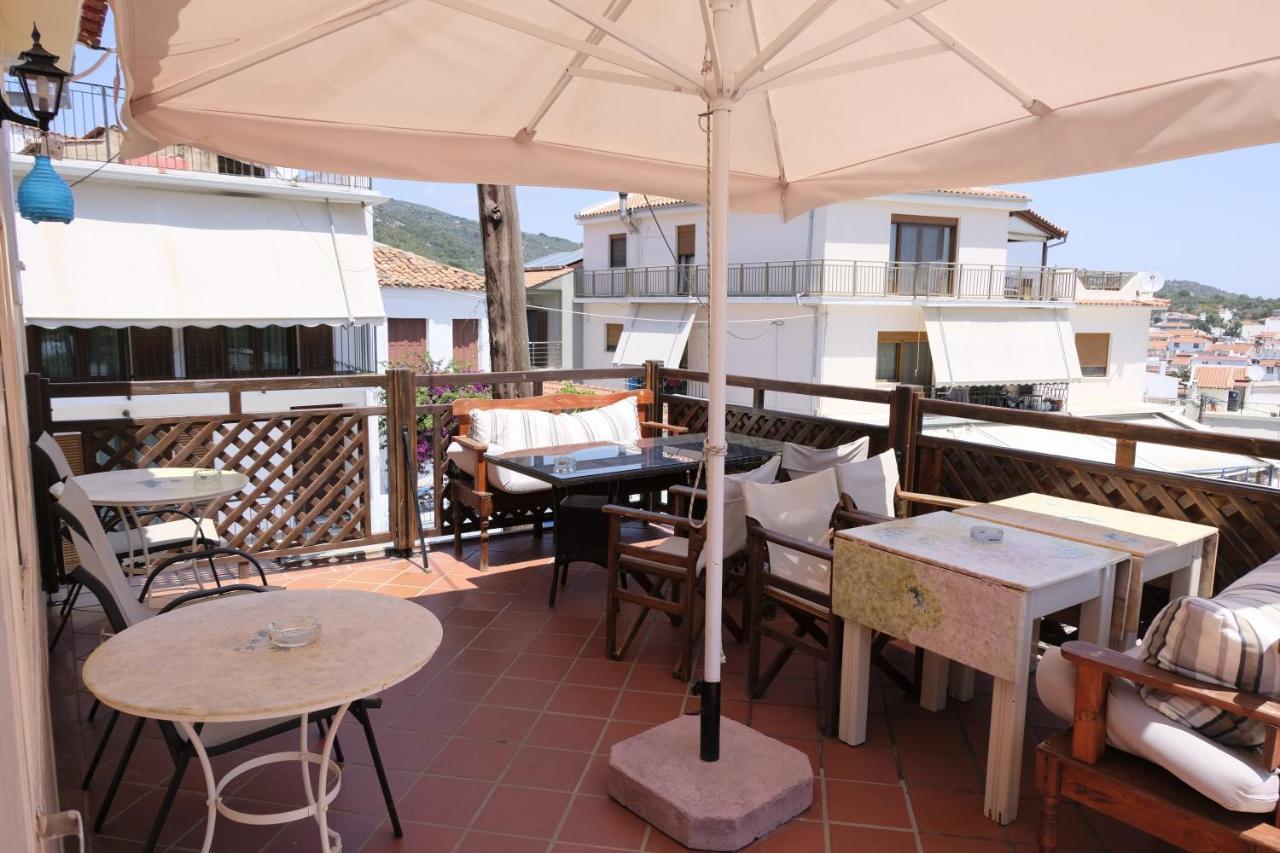 Taxiarchis Apartments Skiathos Town Exterior photo
