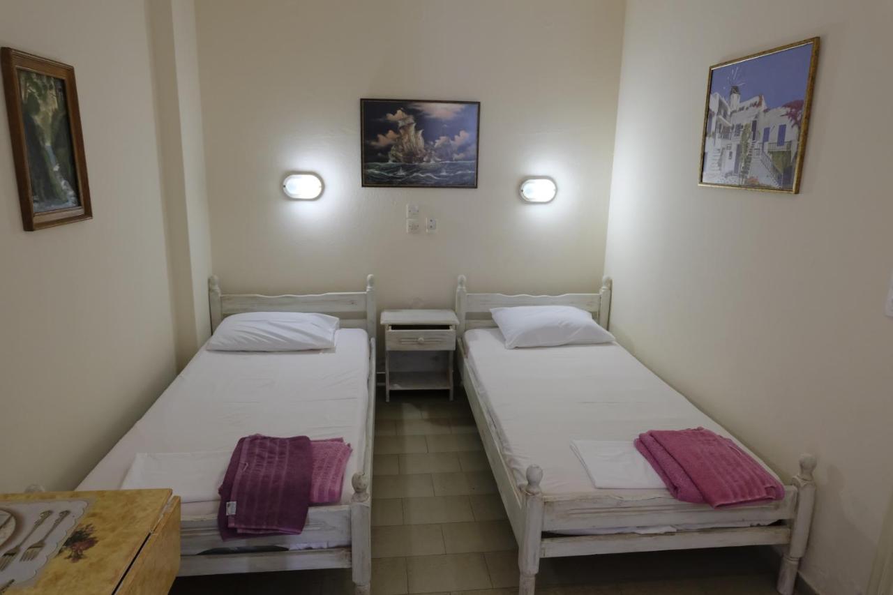 Taxiarchis Apartments Skiathos Town Exterior photo