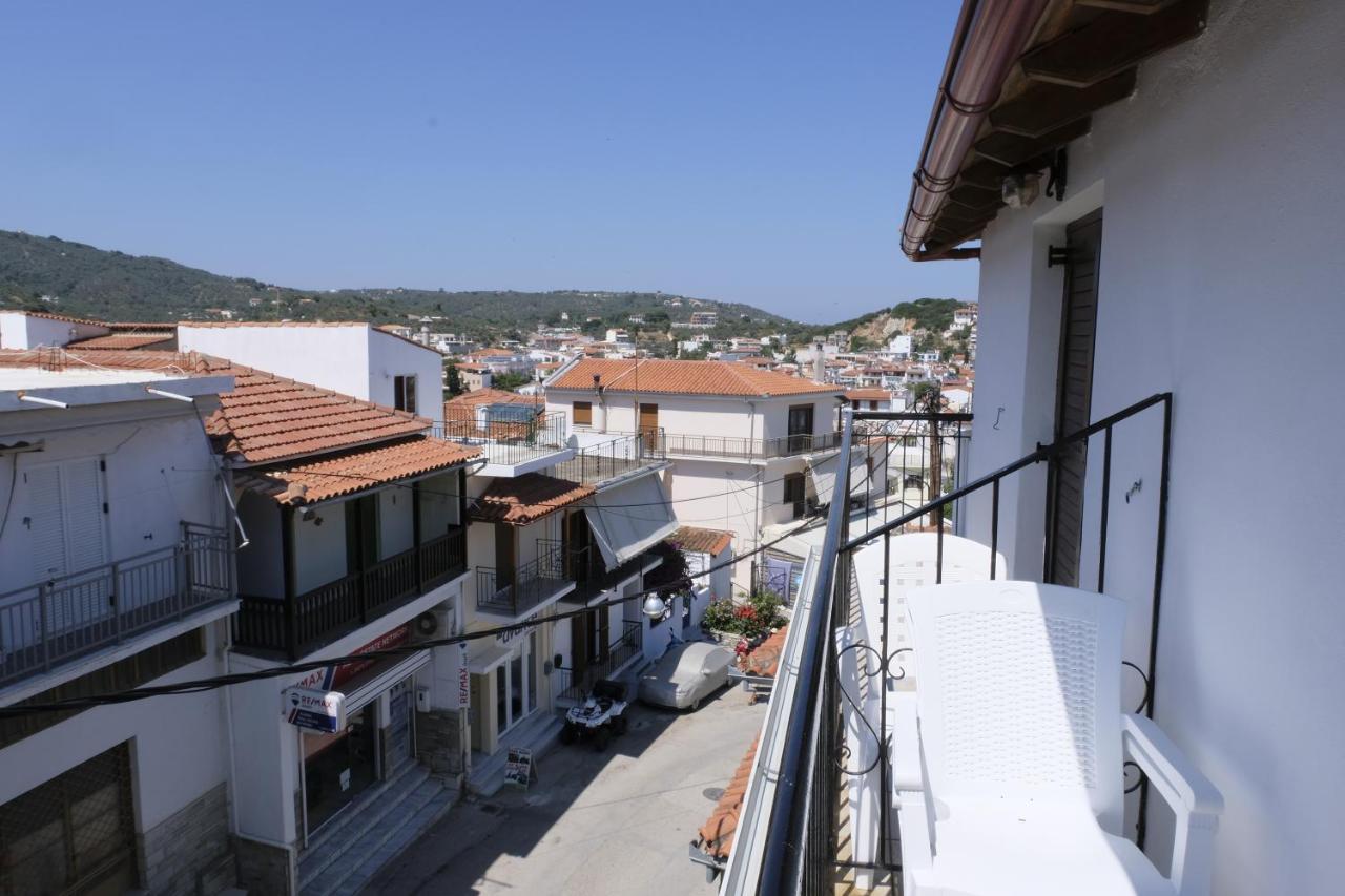 Taxiarchis Apartments Skiathos Town Exterior photo