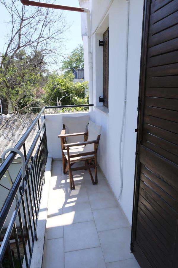 Taxiarchis Apartments Skiathos Town Room photo