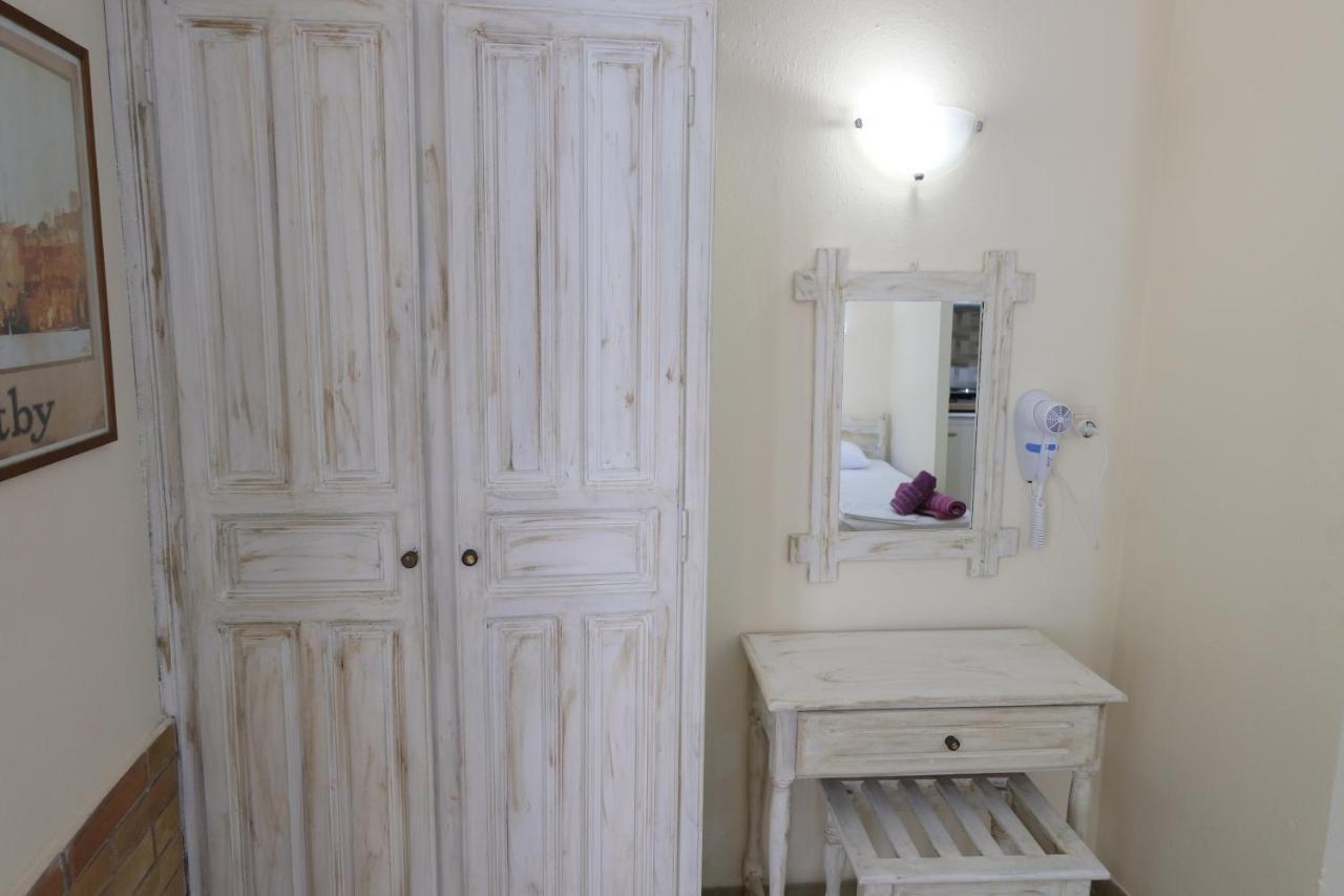 Taxiarchis Apartments Skiathos Town Exterior photo